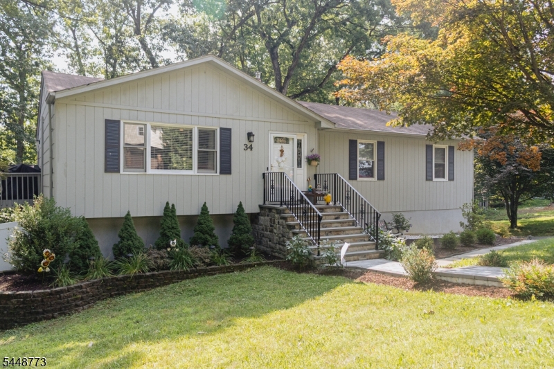 34 Crestwood Rd