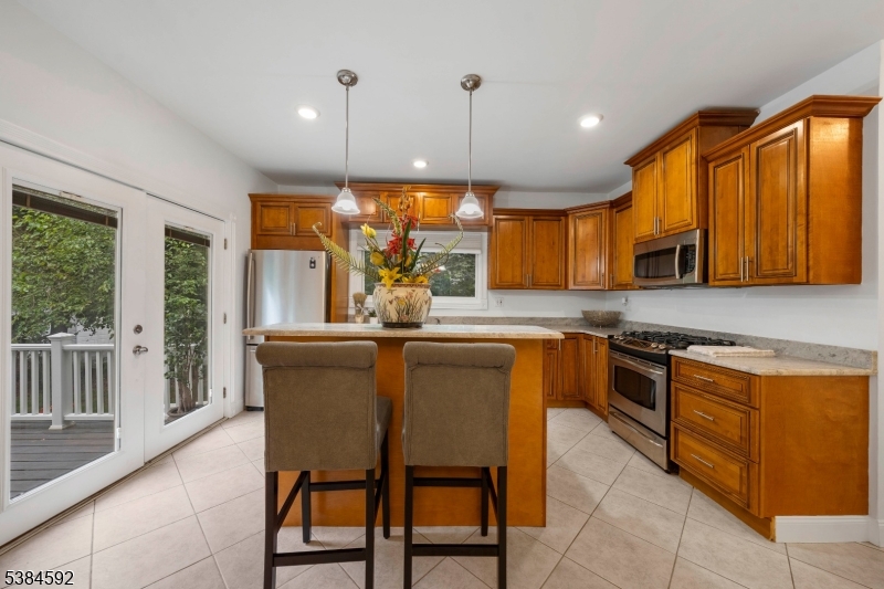 520 W Saddle River Rd