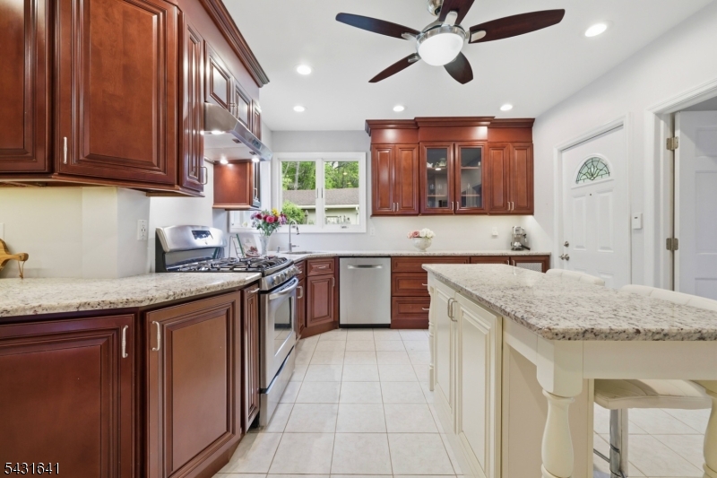 59 Mount Horeb Rd
