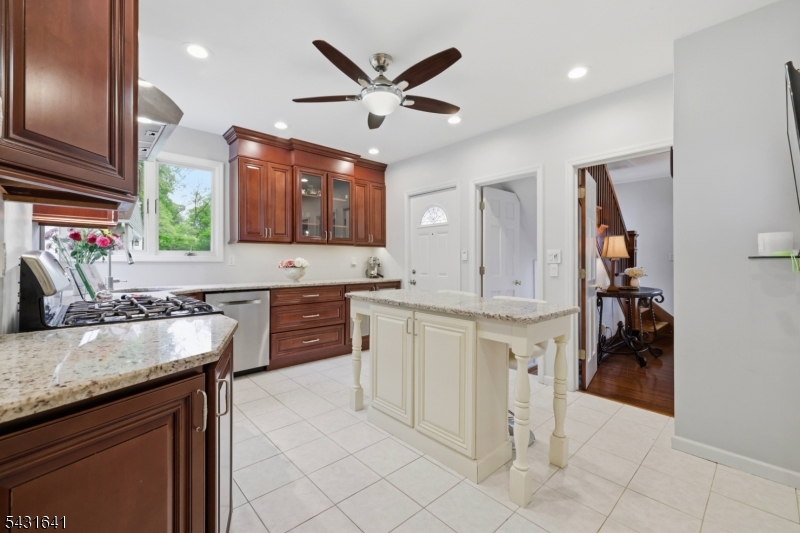 59 Mount Horeb Rd