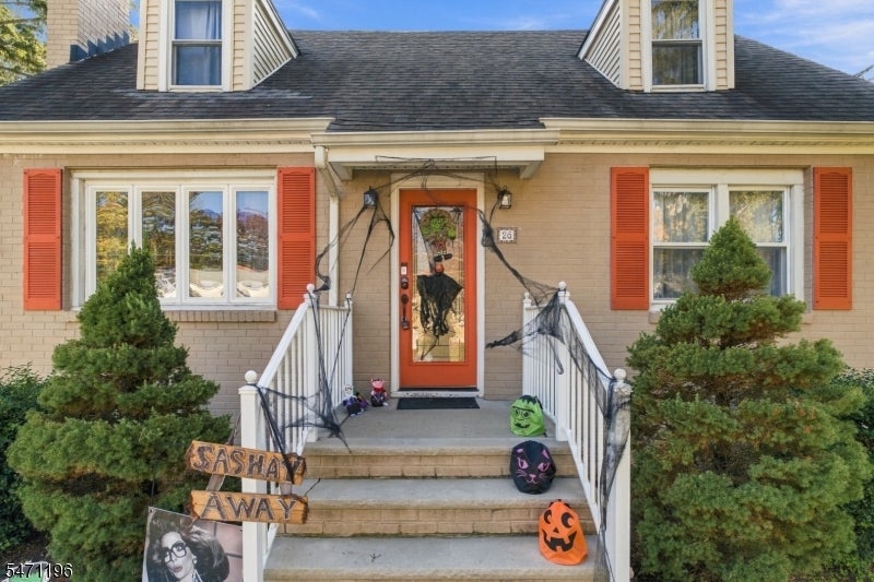 26 Dayton Ave