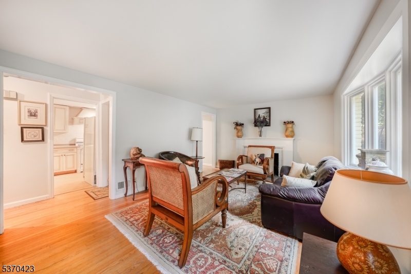 160-162 Springfield Ave