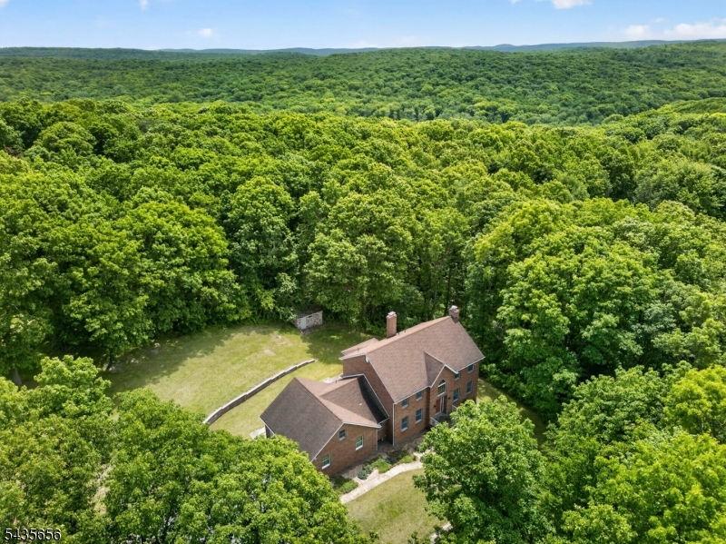 136 Henderson Rd