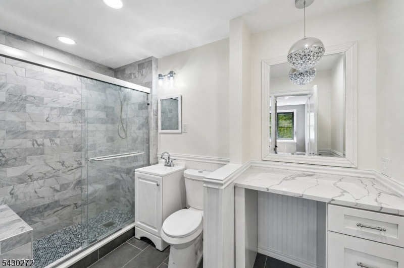 131 Kensington Ave D5