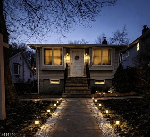 11 Huron Pl Denville Twp. NJ 07834