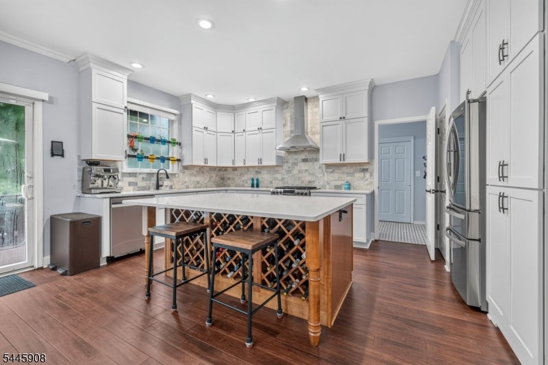 53 Highwood Rd
