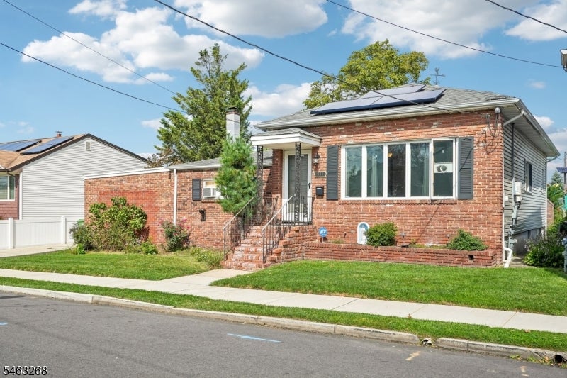 933 Mccandless Pl