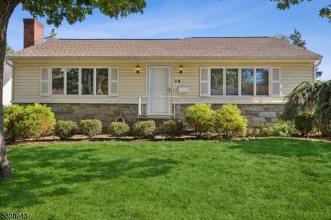 Photo of 29 Crestmont Rd, West Orange, NJ 07052 (MLS # 3993824)