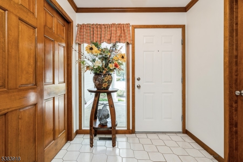 55 Manor Sq
