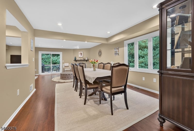 38 Averell Dr
