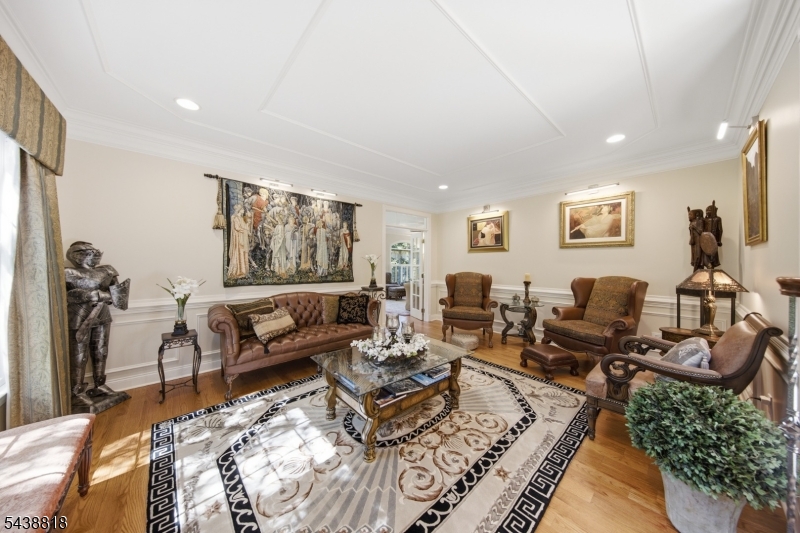 60 Morgan Dr