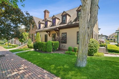22 Murray Hill Sq New Providence Boro NJ 07974