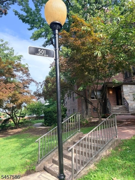 501 Linwood Drive 2F