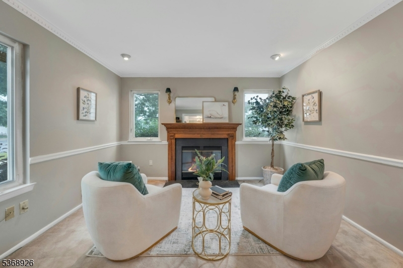 1 Independence Ct