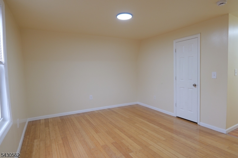 84 Scheerer Ave