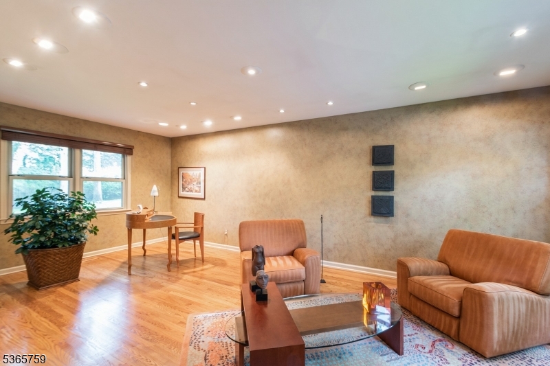 19 Trombley Dr