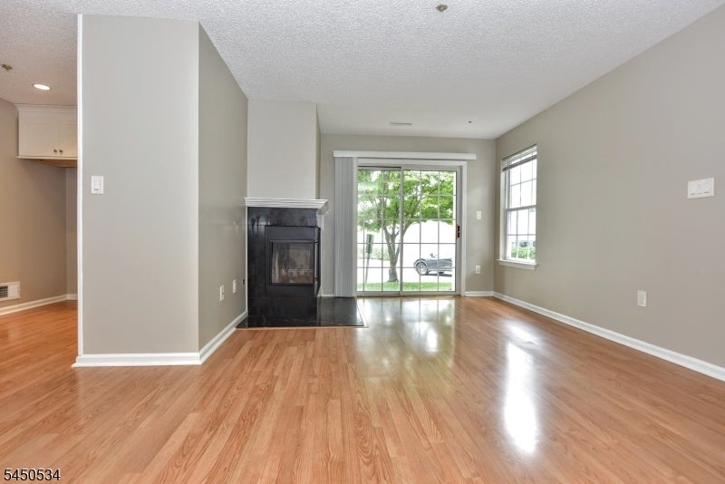 1099 Devon Ct 1099