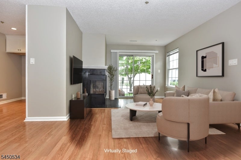 1099 Devon Ct 1099