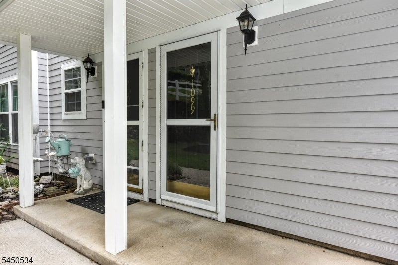 1099 Devon Ct 1099