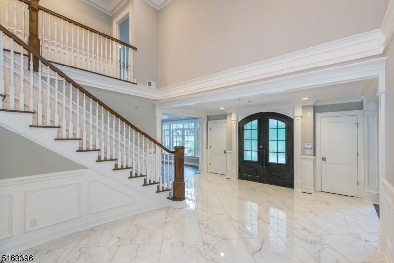 368 Hartshorn Dr