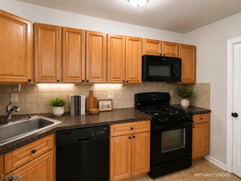 39 Glenridge Ave 1