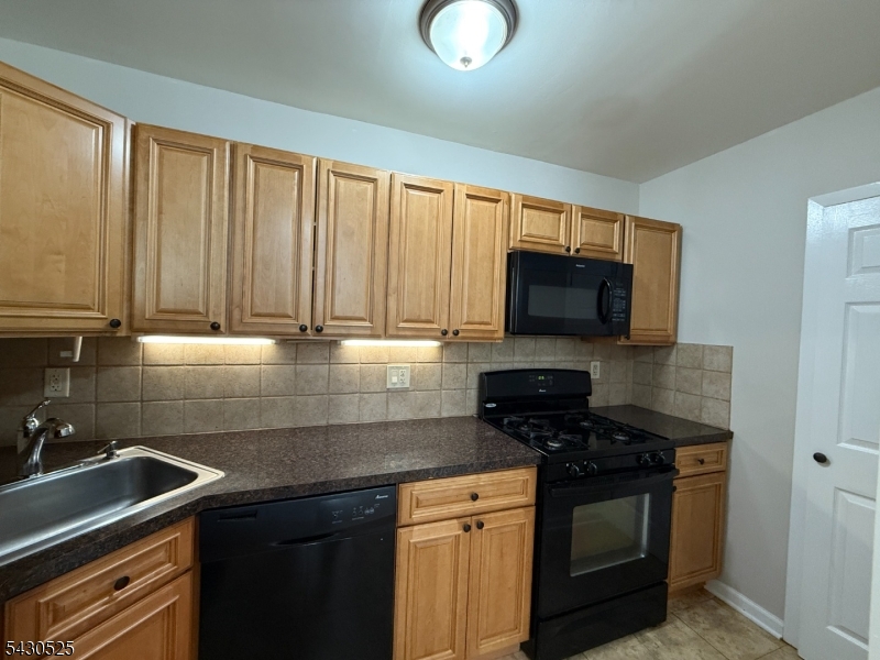 39 Glenridge Ave 1