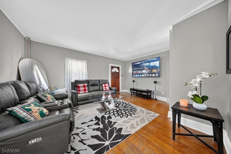 40 W Fairview Ave