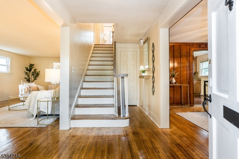 42 Franklin Pl