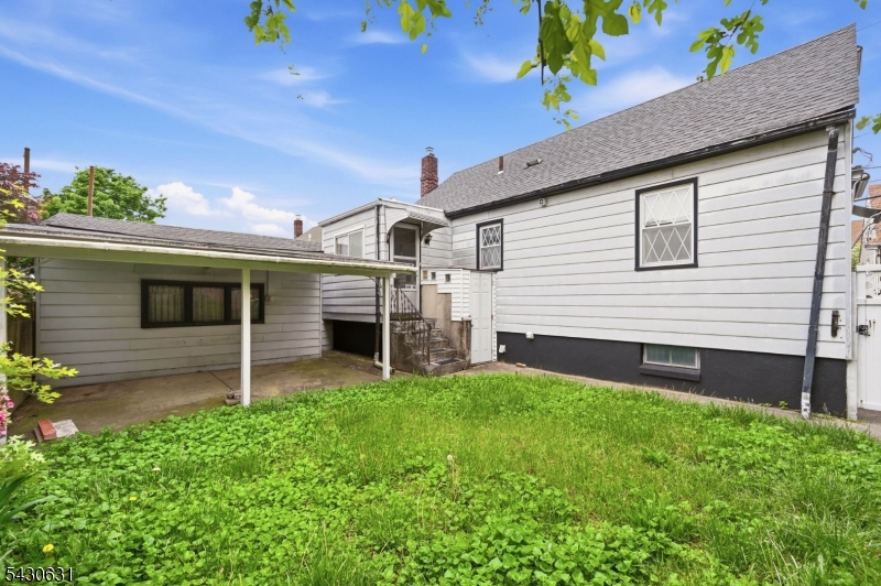 116 Hamilton Ave