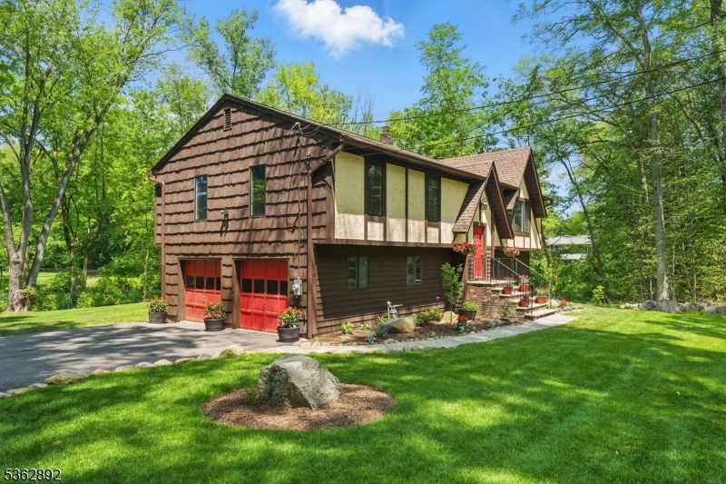 111 Redgate Rd