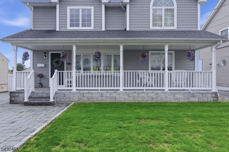 1 Highview Ave