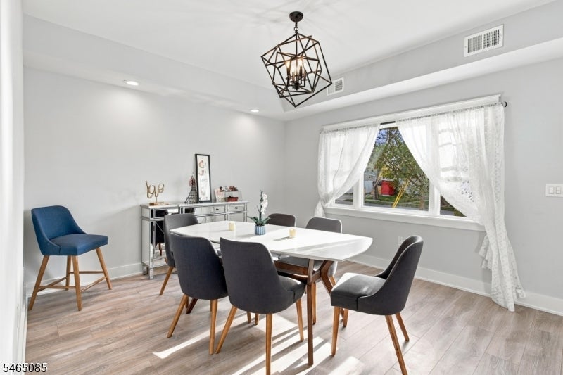 27 Marshall Pl