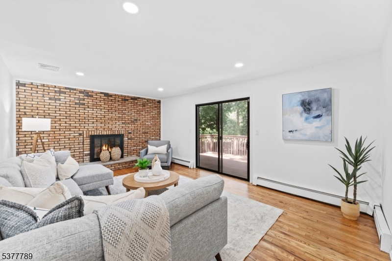 36 Scarsdale Dr