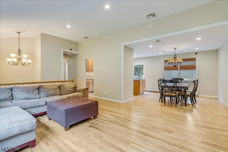22 Green Apple Rd