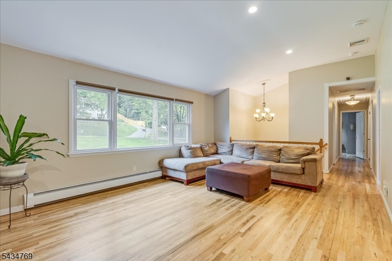 22 Green Apple Rd