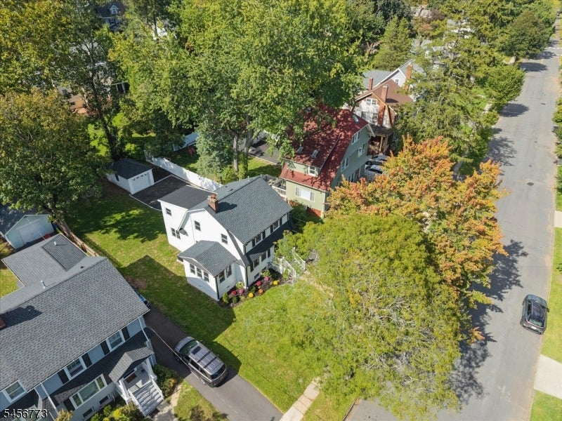 343 Meadowbrook Ln