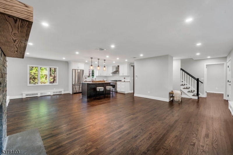14 Raymond St