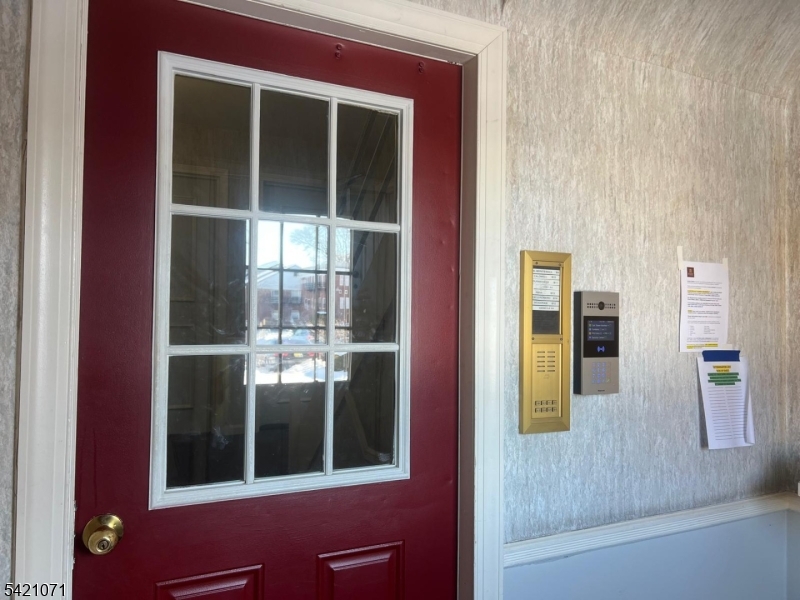 245 Passaic Ave B-10