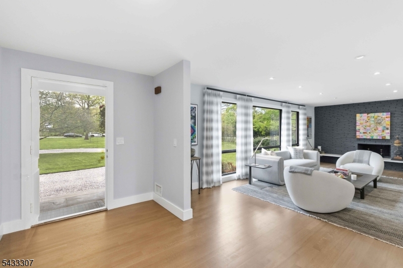 12 Normandy Pkwy