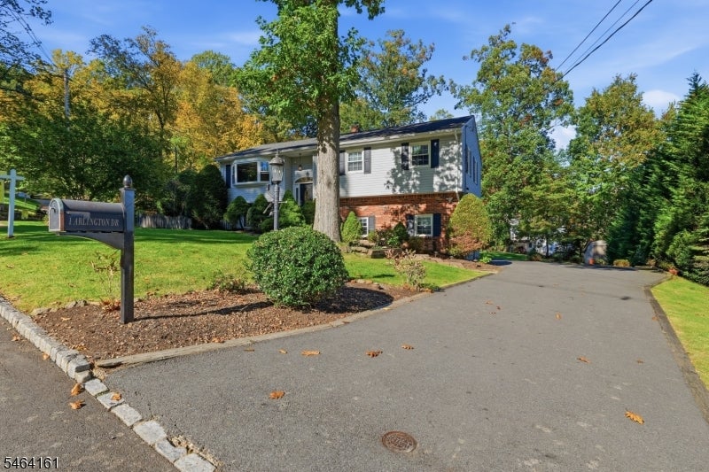 1 Arlington Dr