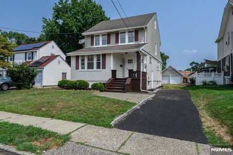 35 Amsterdam Ave Teaneck Twp. NJ 07666