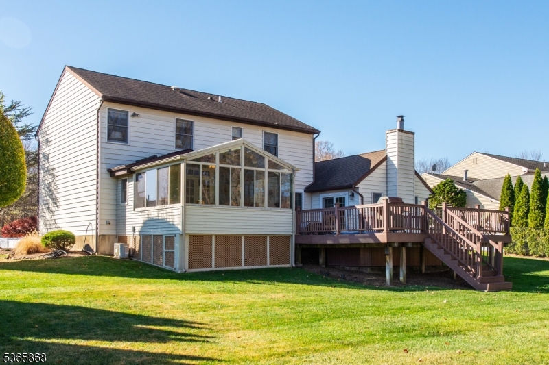 7 Winfield Ct