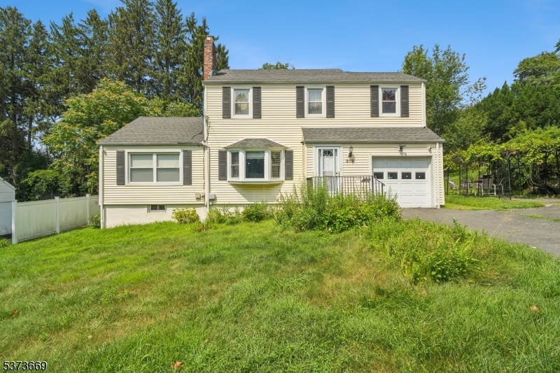 319 E Mount Pleasant Ave