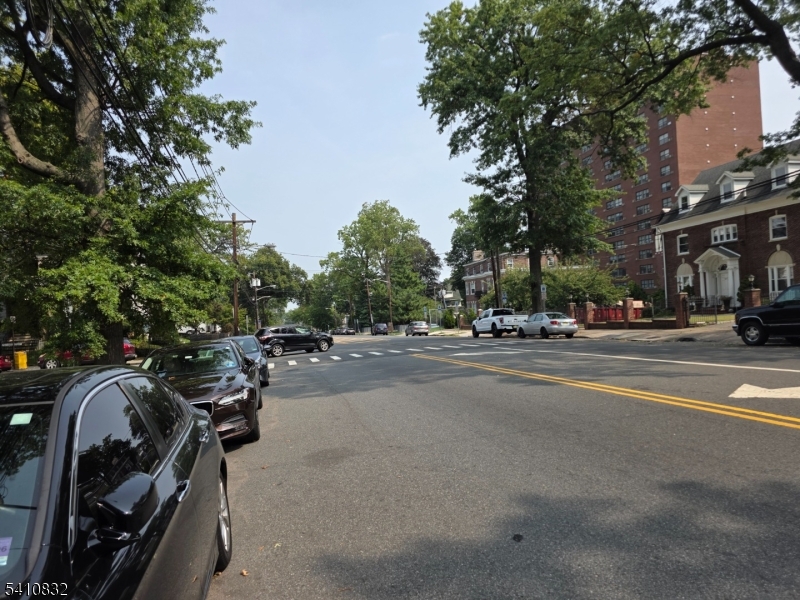 570 Mount Prospect Ave