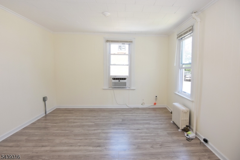 19 West St