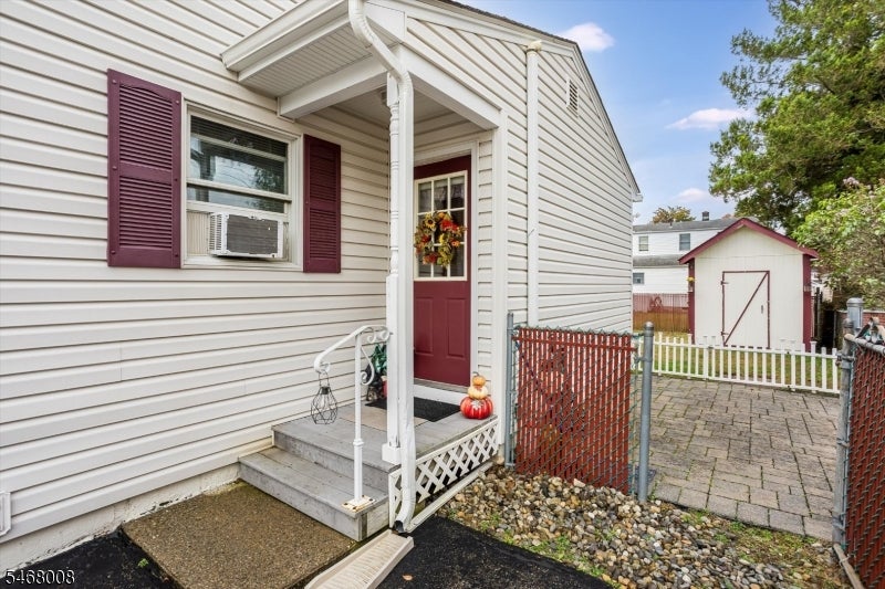 9 Rockridge Rd