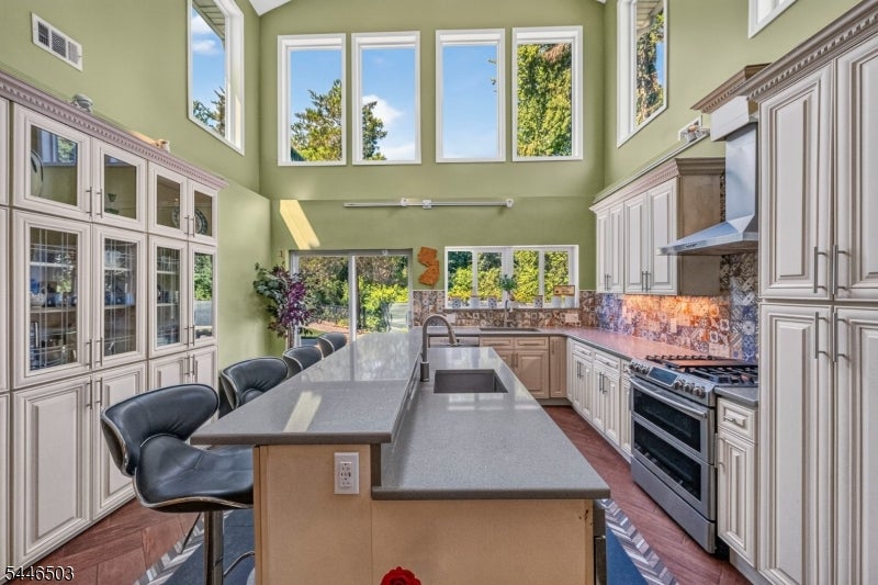 14 Waughaw Rd