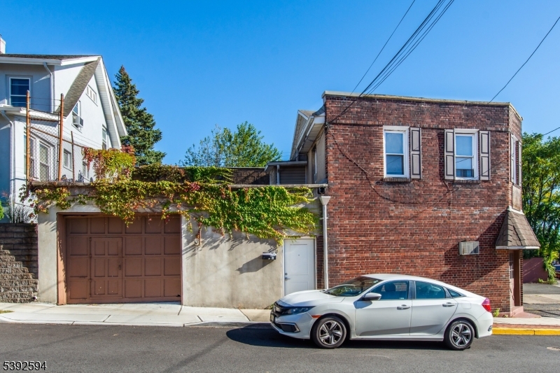 307 Paterson Ave