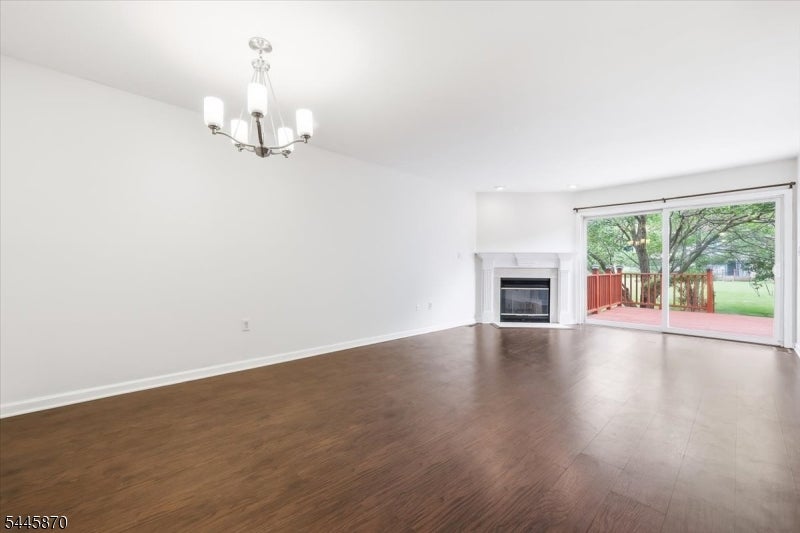 73 Castleton Rd