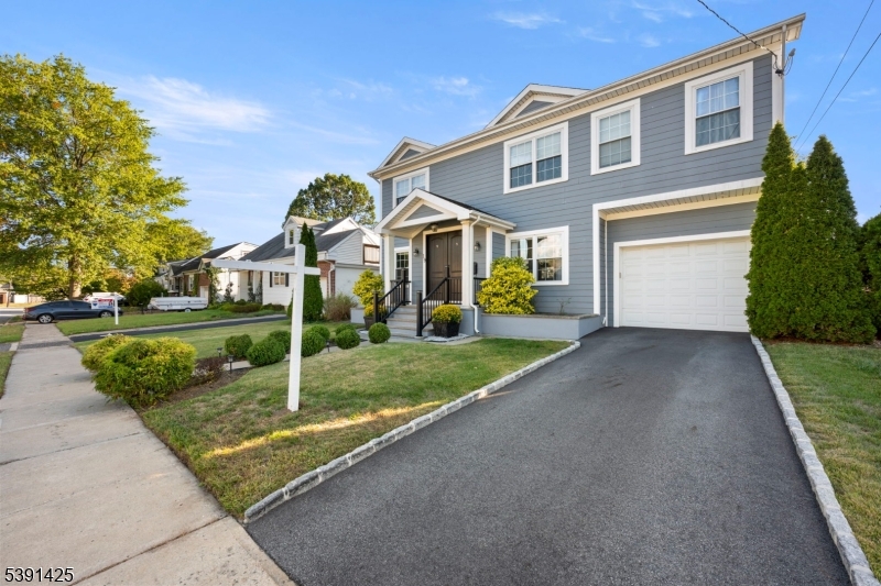19 Schlosser Dr